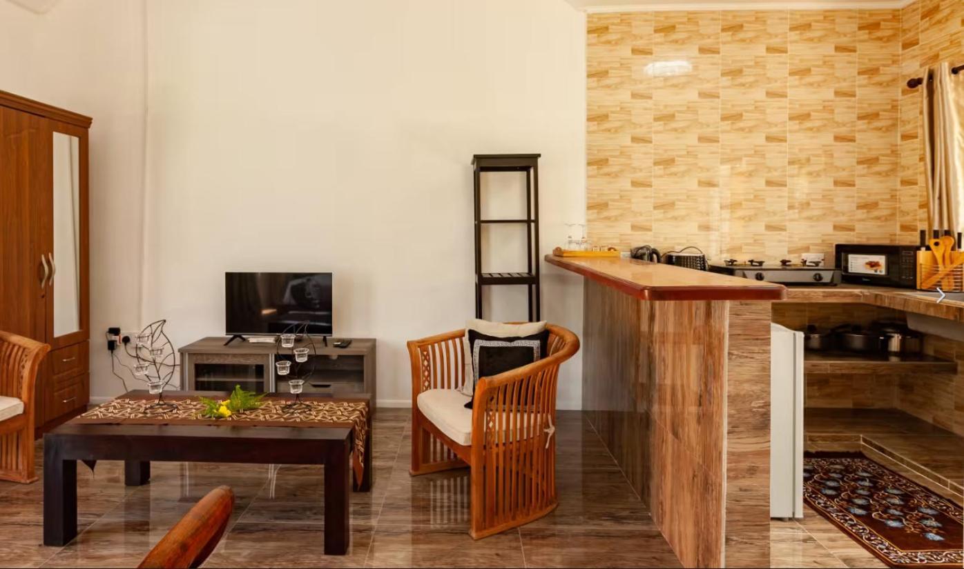 Kai Selfcatering Hotel La Digue Exterior photo